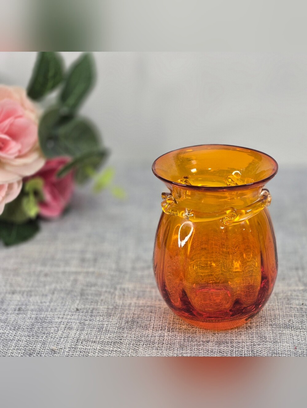 Vintage Pilgrim Hand Blown Glass Orange Amberina Small Vase 3.5"